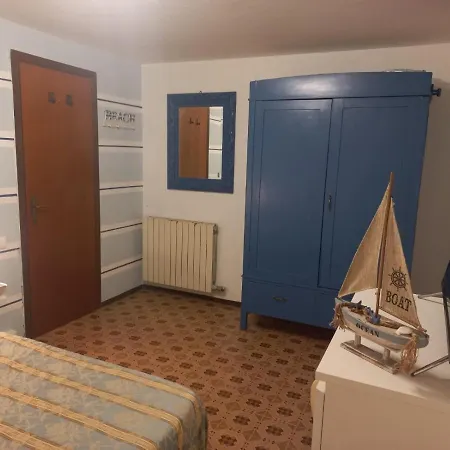 Verahouse * Viareggio